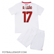 AC Milan Rafael Leao #17 Replika Bortedrakt Barn 2022-23 Kortermet (+ bukser)