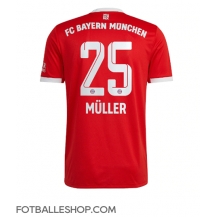 Bayern Munich Thomas Muller #25 Replika Hjemmedrakt 2022-23 Kortermet