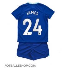 Chelsea Reece James #24 Replika Hjemmedrakt Barn 2022-23 Kortermet (+ bukser)