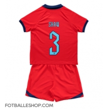 England Luke Shaw #3 Replika Bortedrakt Barn VM 2022 Kortermet (+ bukser)