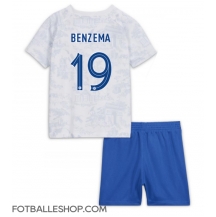 Frankrike Karim Benzema #19 Replika Bortedrakt Barn VM 2022 Kortermet (+ bukser)