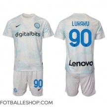 Inter Milan Romelu Lukaku #90 Replika Bortedrakt Barn 2022-23 Kortermet (+ bukser)