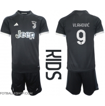 Juventus Dusan Vlahovic #9 Replika Tredjedrakt Barn 2023-24 Kortermet (+ bukser)