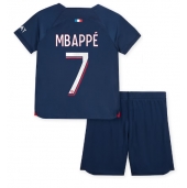 Paris Saint-Germain Kylian Mbappe #7 Replika Hjemmedrakt Barn 2023-24 Kortermet (+ bukser)