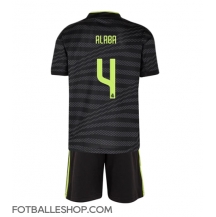 Real Madrid David Alaba #4 Replika Tredjedrakt Barn 2022-23 Kortermet (+ bukser)