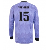 Real Madrid Federico Valverde #15 Replika Bortedrakt 2022-23 Langermet