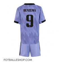Real Madrid Karim Benzema #9 Replika Bortedrakt Barn 2022-23 Kortermet (+ bukser)