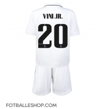 Real Madrid Vinicius Junior #20 Replika Hjemmedrakt Barn 2022-23 Kortermet (+ bukser)