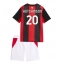 AC Milan Omari Hutchinson #20 Replika Hjemmedrakt Barn 2026-27 Kortermet (+ bukser)