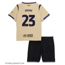 Barcelona Jules Kounde #23 Replika Bortedrakt Barn 2025-26 Kortermet (+ bukser)