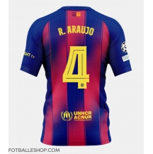 Barcelona Ronald Araujo #4 Replika Hjemmedrakt 2025-26 Kortermet