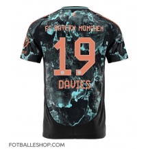 Bayern Munich Alphonso Davies #19 Replika Bortedrakt 2024-25 Kortermet