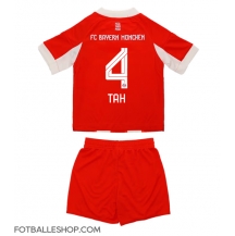 Bayern Munich Jonathan Tah #4 Replika Hjemmedrakt Barn 2025-26 Kortermet (+ bukser)