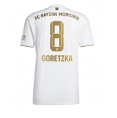Bayern Munich Leon Goretzka #8 Replika Bortedrakt 2022-23 Kortermet
