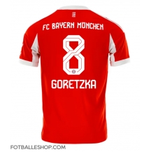 Bayern Munich Leon Goretzka #8 Replika Hjemmedrakt 2025-26 Kortermet