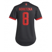 Bayern Munich Leon Goretzka #8 Replika Tredjedrakt Dame 2022-23 Kortermet