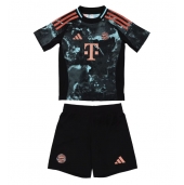 Bayern Munich Replika Bortedrakt Barn 2024-25 Kortermet (+ bukser)