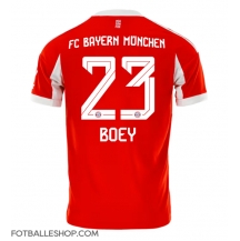 Bayern Munich Sacha Boey #23 Replika Hjemmedrakt 2025-26 Kortermet