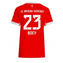 Bayern Munich Sacha Boey #23 Replika Hjemmedrakt Dame 2025-26 Kortermet