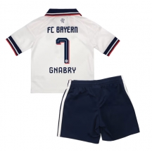 Bayern Munich Serge Gnabry #7 Replika Bortedrakt Barn 2026-27 Kortermet (+ bukser)
