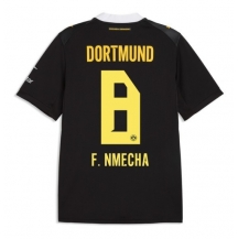 Borussia Dortmund Felix Nmecha #8 Replika Bortedrakt 2026-27 Kortermet