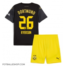 Borussia Dortmund Julian Ryerson #26 Replika Bortedrakt Barn 2024-25 Kortermet (+ bukser)