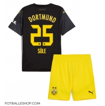 Borussia Dortmund Niklas Sule #25 Replika Bortedrakt Barn 2024-25 Kortermet (+ bukser)