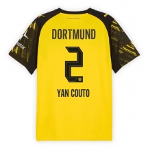 Borussia Dortmund Yan Couto #2 Replika Hjemmedrakt 2025-26 Kortermet