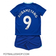 Chelsea Aubameyang #9 Replika Hjemmedrakt Barn 2022-23 Kortermet (+ bukser)