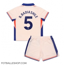 Chelsea Benoit Badiashile #5 Replika Bortedrakt Barn 2024-25 Kortermet (+ bukser)