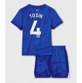 Chelsea Tosin Adarabioyo #4 Replika Hjemmedrakt Barn 2025-26 Kortermet (+ bukser)