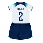 England Kyle Walker #2 Replika Hjemmedrakt Barn VM 2022 Kortermet (+ bukser)