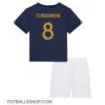 Frankrike Aurelien Tchouameni #8 Replika Hjemmedrakt Barn VM 2022 Kortermet (+ bukser)