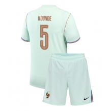 Frankrike Jules Kounde #5 Replika Bortedrakt Barn VM 2026 Kortermet (+ bukser)