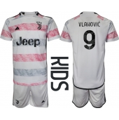 Juventus Dusan Vlahovic #9 Replika Bortedrakt Barn 2023-24 Kortermet (+ bukser)