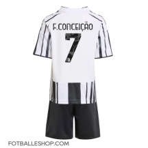 Juventus Francisco Conceicao #7 Replika Hjemmedrakt Barn 2025-26 Kortermet (+ bukser)