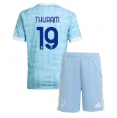 Juventus Khephren Thuram #19 Replika Bortedrakt Barn 2025-26 Kortermet (+ bukser)