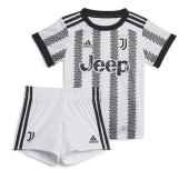 Juventus Replika Hjemmedrakt Barn 2022-23 Kortermet (+ bukser)