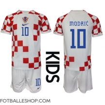 Kroatia Luka Modric #10 Replika Hjemmedrakt Barn VM 2022 Kortermet (+ bukser)