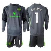 Manchester United Altay Bayindir #1 Keeper Replika Bortedrakt Barn 2025-26 Langermet (+ bukser)