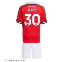 Manchester United Benjamin Sesko #30 Replika Hjemmedrakt Barn 2025-26 Kortermet (+ bukser)