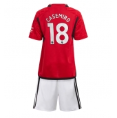 Manchester United Casemiro #18 Replika Hjemmedrakt Barn 2023-24 Kortermet (+ bukser)