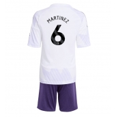 Manchester United Lisandro Martinez #6 Replika Bortedrakt Barn 2025-26 Kortermet (+ bukser)