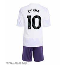 Manchester United Matheus Cunha #10 Replika Bortedrakt Barn 2025-26 Kortermet (+ bukser)