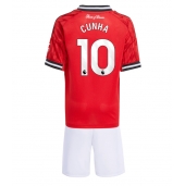 Manchester United Matheus Cunha #10 Replika Hjemmedrakt Barn 2025-26 Kortermet (+ bukser)