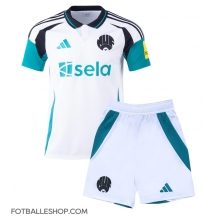 Newcastle United Replika Tredjedrakt Barn 2024-25 Kortermet (+ bukser)