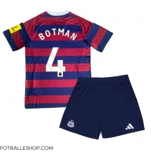 Newcastle United Sven Botman #4 Replika Bortedrakt Barn 2024-25 Kortermet (+ bukser)