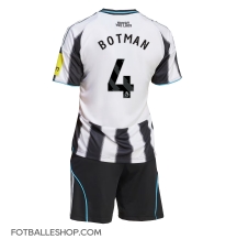 Newcastle United Sven Botman #4 Replika Hjemmedrakt Barn 2025-26 Kortermet (+ bukser)