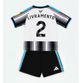 Newcastle United Tino Livramento #2 Replika Hjemmedrakt Barn 2026-27 Kortermet (+ bukser)