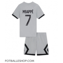 Paris Saint-Germain Kylian Mbappe #7 Replika Bortedrakt Barn 2022-23 Kortermet (+ bukser)